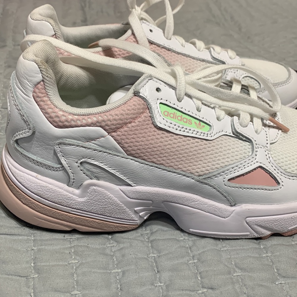 Adidas Torsion tennis shoes - Picture 4 of 12